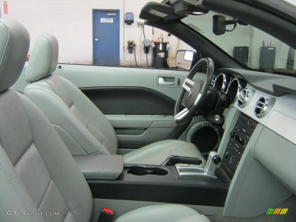 2007 Mustang V6 Premium Convertible - Satin Silver Metallic / Light Graphite photo #7