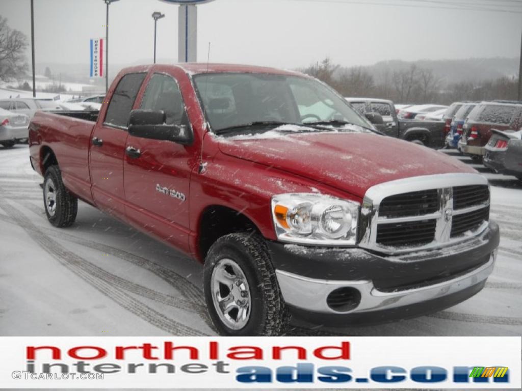 2007 Ram 1500 ST Quad Cab 4x4 - Flame Red / Medium Slate Gray photo #4