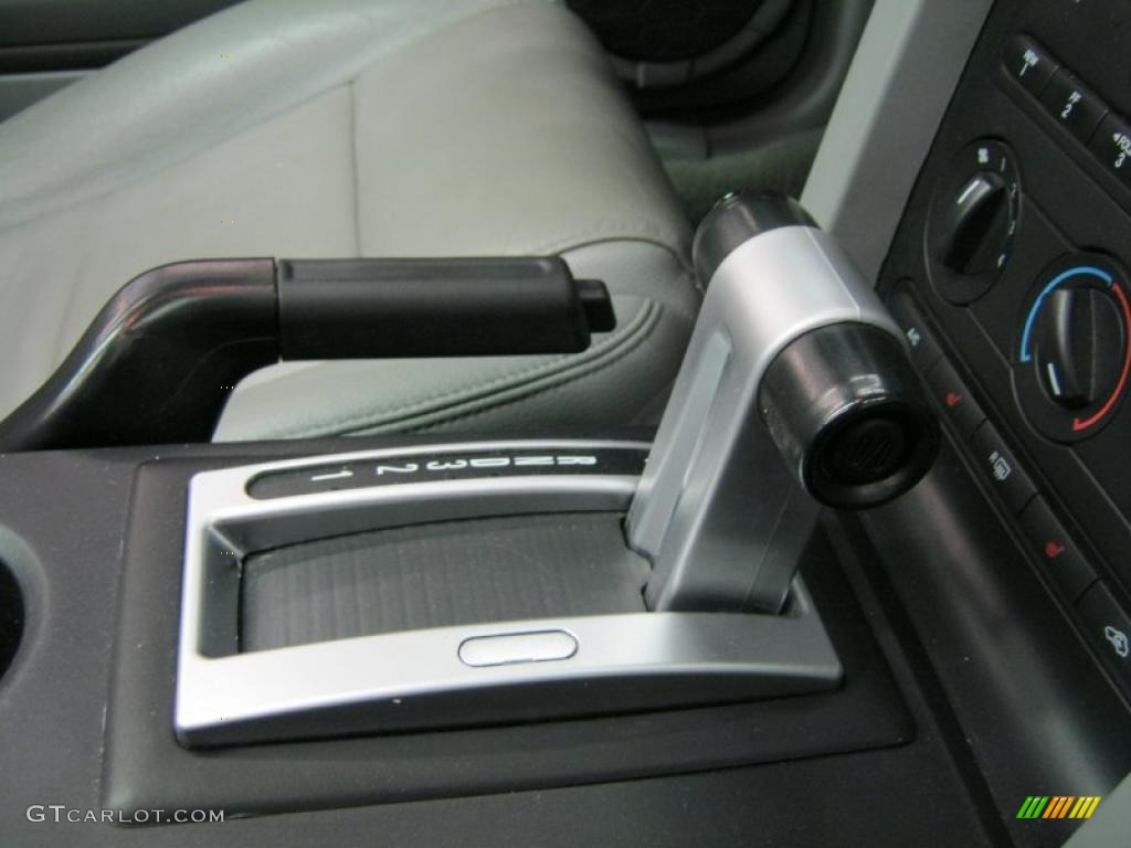 2007 Mustang V6 Premium Convertible - Satin Silver Metallic / Light Graphite photo #28
