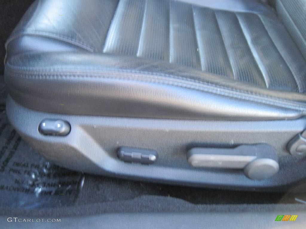 2007 Mustang GT Premium Coupe - Alloy Metallic / Dark Charcoal photo #12