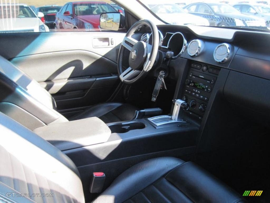 2007 Mustang GT Premium Coupe - Alloy Metallic / Dark Charcoal photo #16