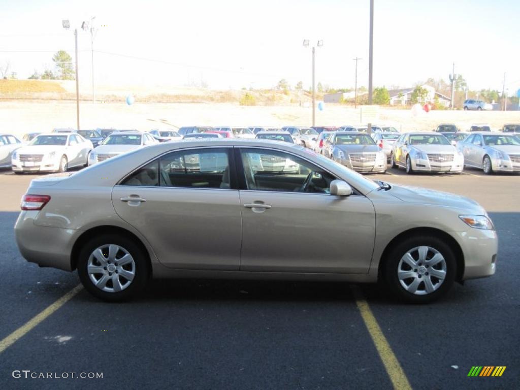 2010 Camry LE - Sandy Beach Metallic / Bisque photo #2