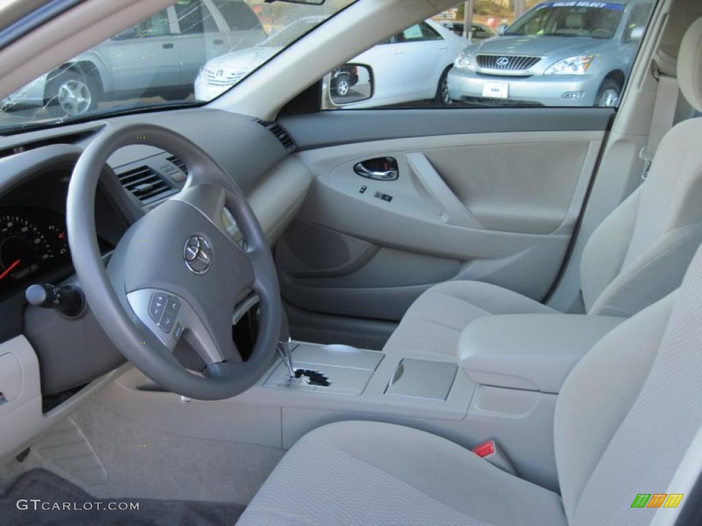 2010 Camry LE - Sandy Beach Metallic / Bisque photo #9