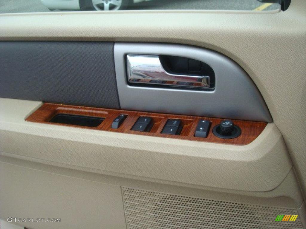 2008 Ford Expedition EL Eddie Bauer Controls Photo #44290112