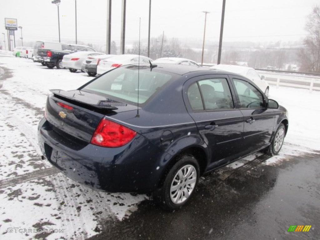 2009 Cobalt LS Sedan - Imperial Blue Metallic / Gray photo #9