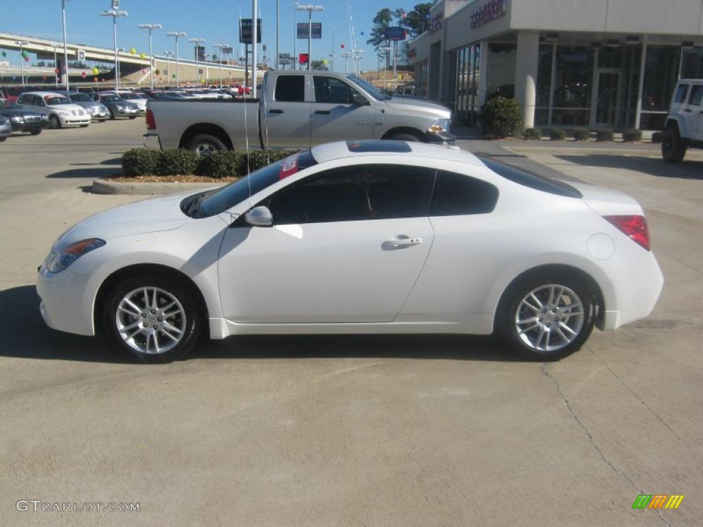 2008 Altima 3.5 SE Coupe - Winter Frost Pearl / Blond photo #1