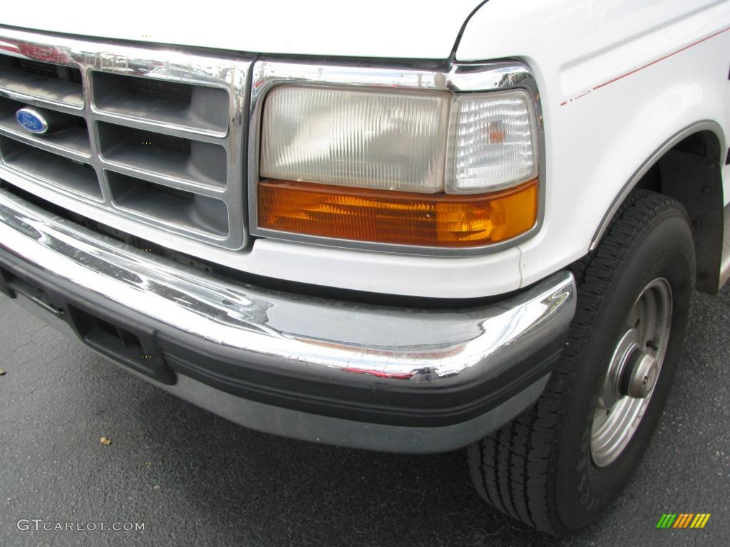 1996 F250 XL Extended Cab 4x4 - Oxford White / Grey photo #4