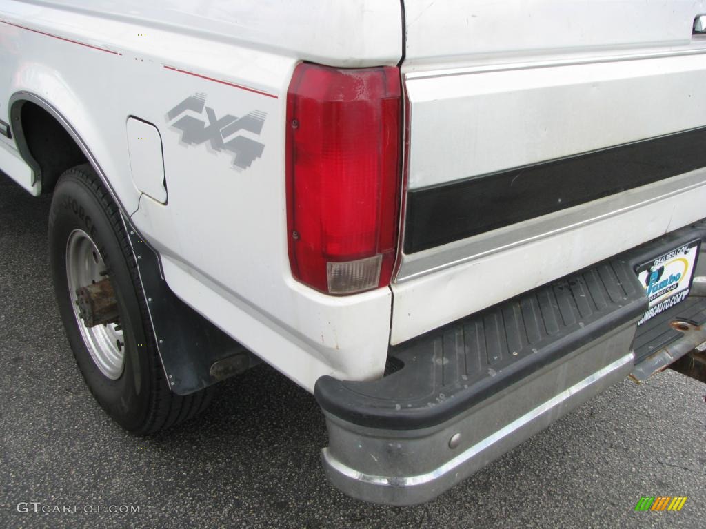 1996 F250 XL Extended Cab 4x4 - Oxford White / Grey photo #8