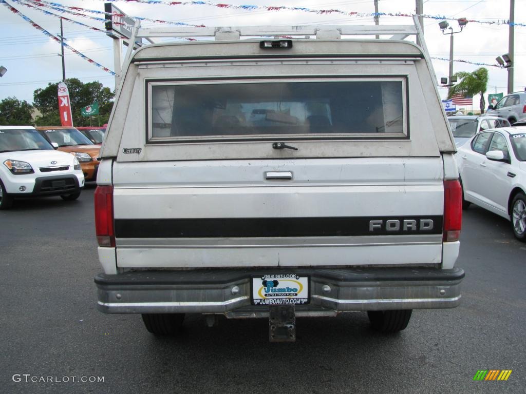 1996 F250 XL Extended Cab 4x4 - Oxford White / Grey photo #9