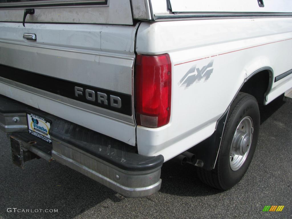 1996 F250 XL Extended Cab 4x4 - Oxford White / Grey photo #11