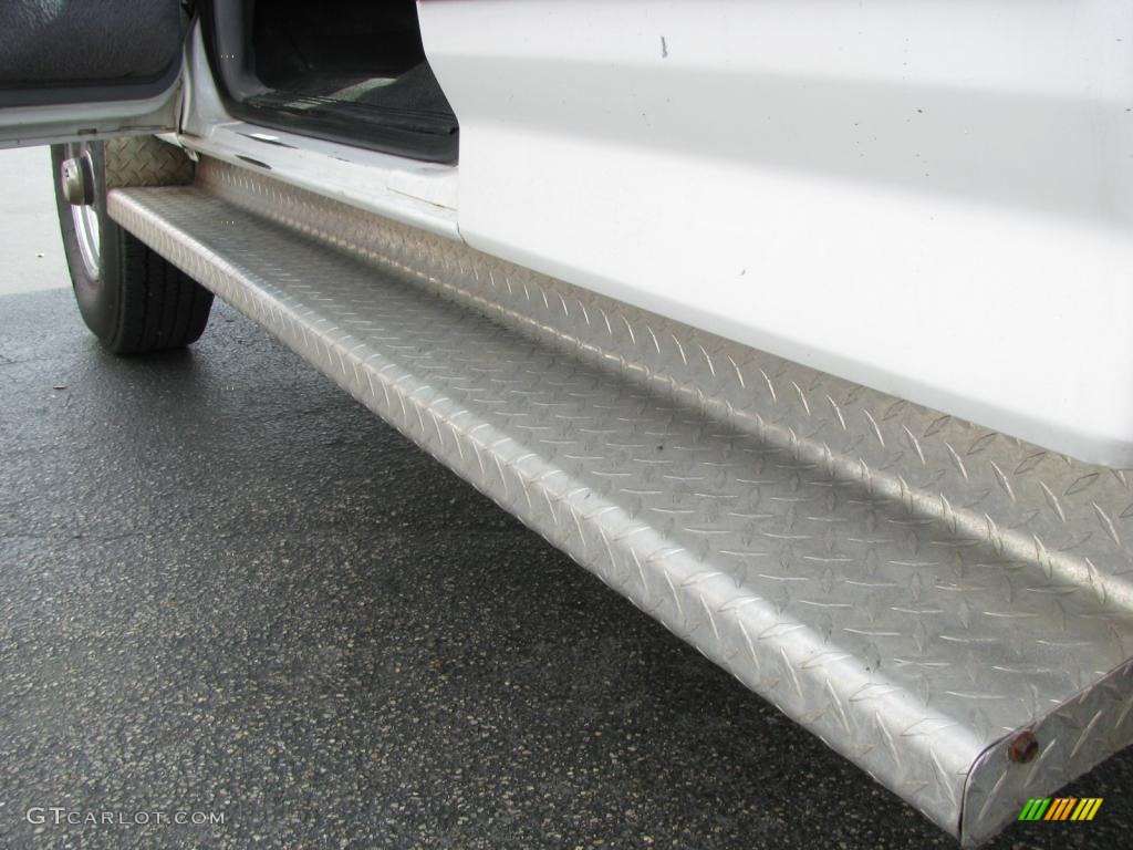 1996 F250 XL Extended Cab 4x4 - Oxford White / Grey photo #17