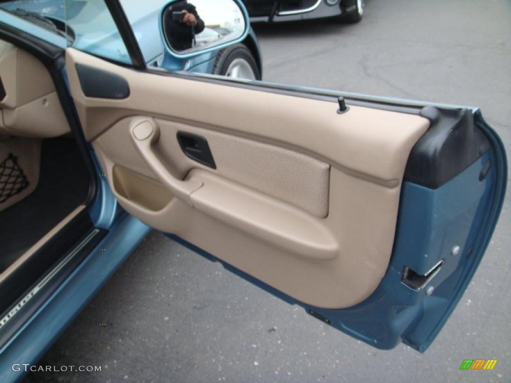 1998 BMW Z3 2.8 Roadster Beige Door Panel Photo #44295176