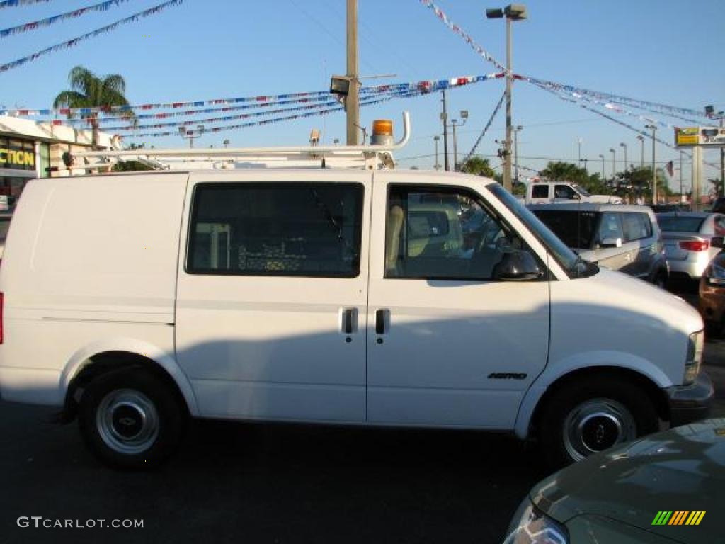 1998 Astro Cargo Van - White / Neutral photo #13