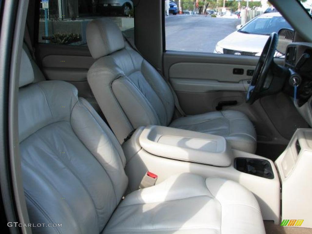 2002 Tahoe LS - Onyx Black / Tan/Neutral photo #16