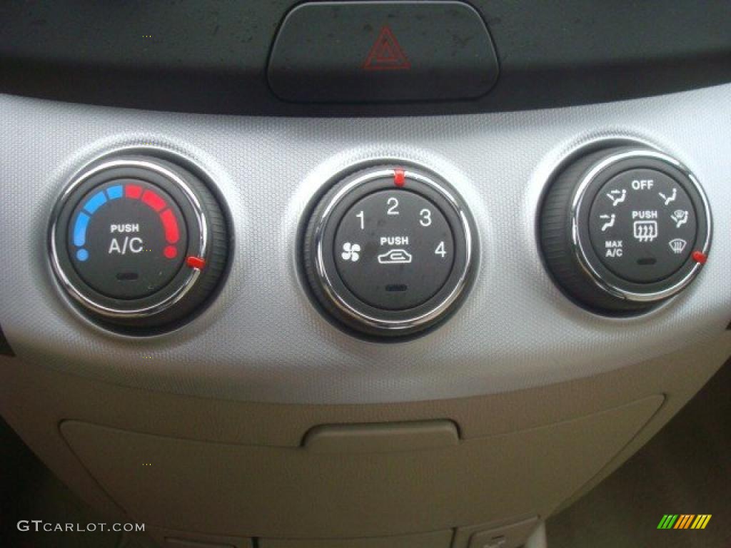2007 Elantra SE Sedan - Captiva White / Beige photo #15