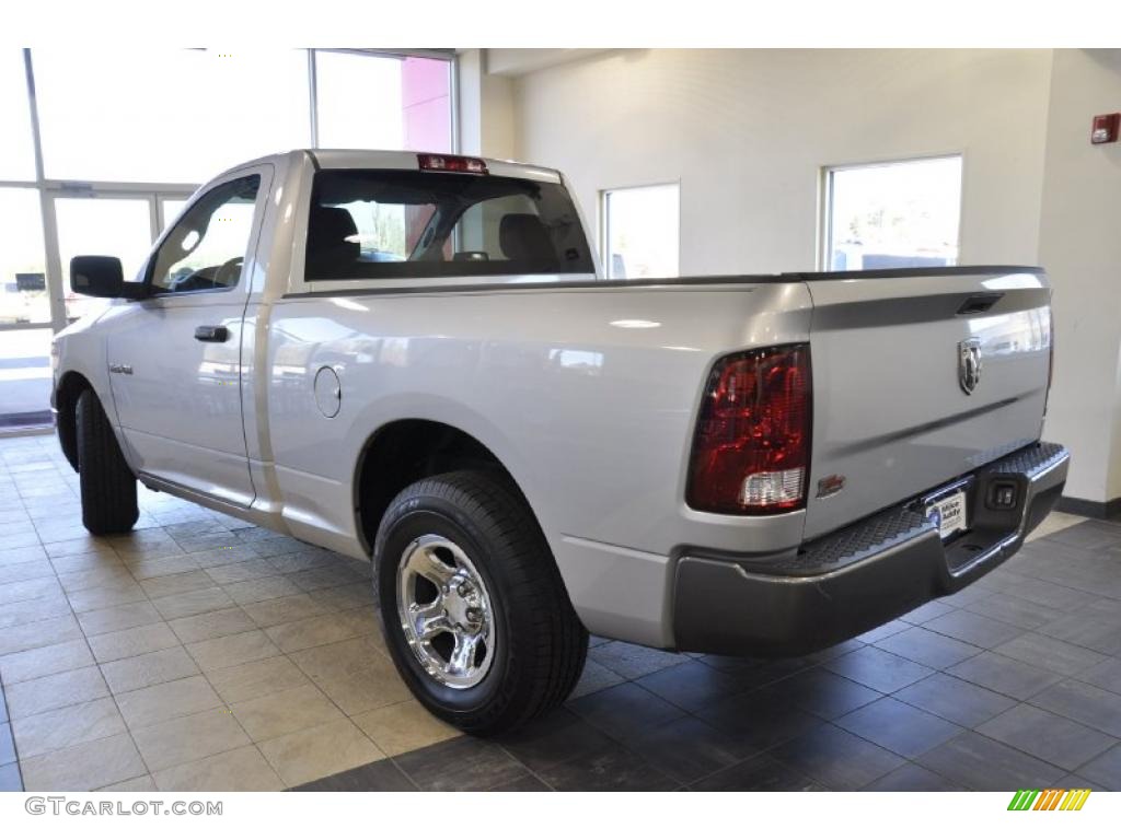 2009 Ram 1500 ST Regular Cab - Bright Silver Metallic / Dark Slate/Medium Graystone photo #7