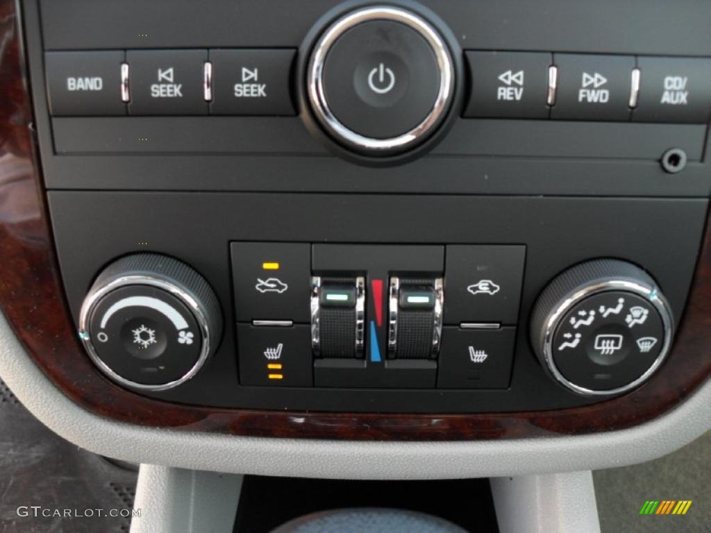 2011 Chevrolet Impala LTZ Controls Photo #44335470