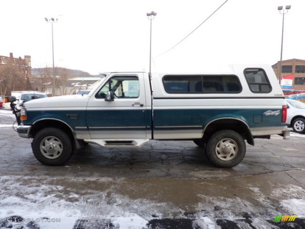1996 F250 XLT Regular Cab 4x4 - Oxford White / Grey photo #6