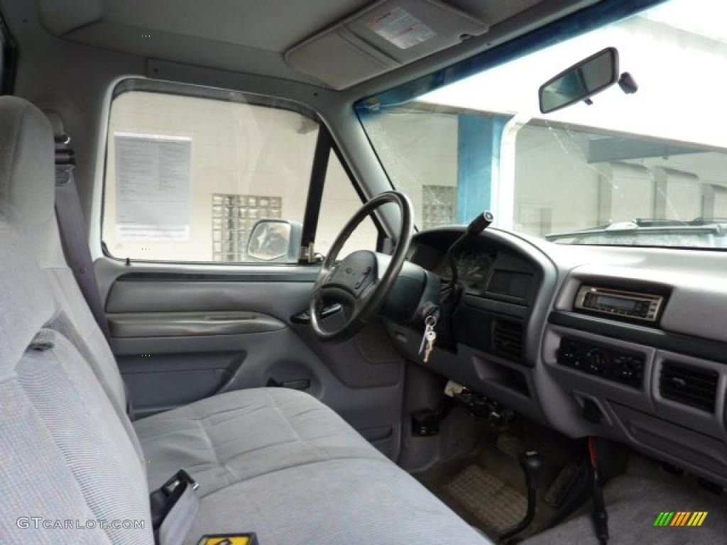 Grey Interior 1996 Ford F250 XLT Regular Cab 4x4 Photo #44337790