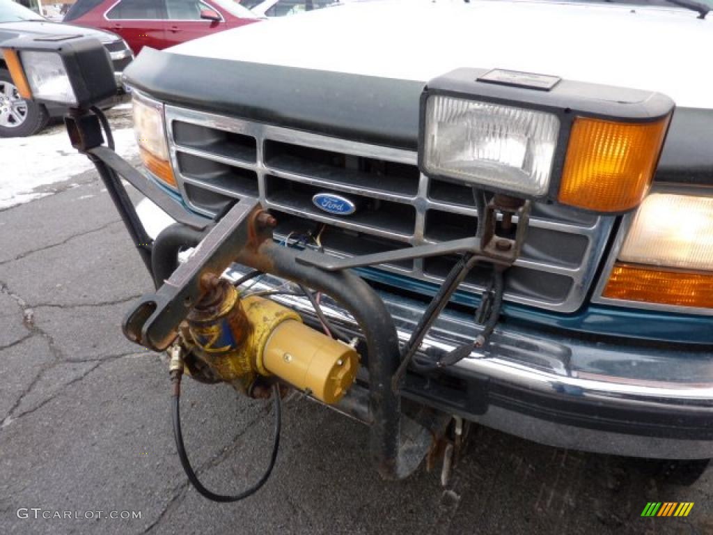 1996 F250 XLT Regular Cab 4x4 - Oxford White / Grey photo #20