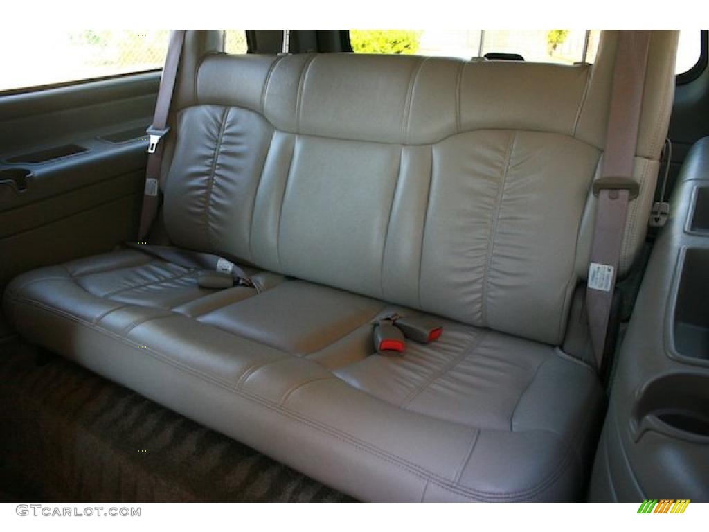 Tan Interior 2001 Chevrolet Suburban 1500 LT Photo #44349862