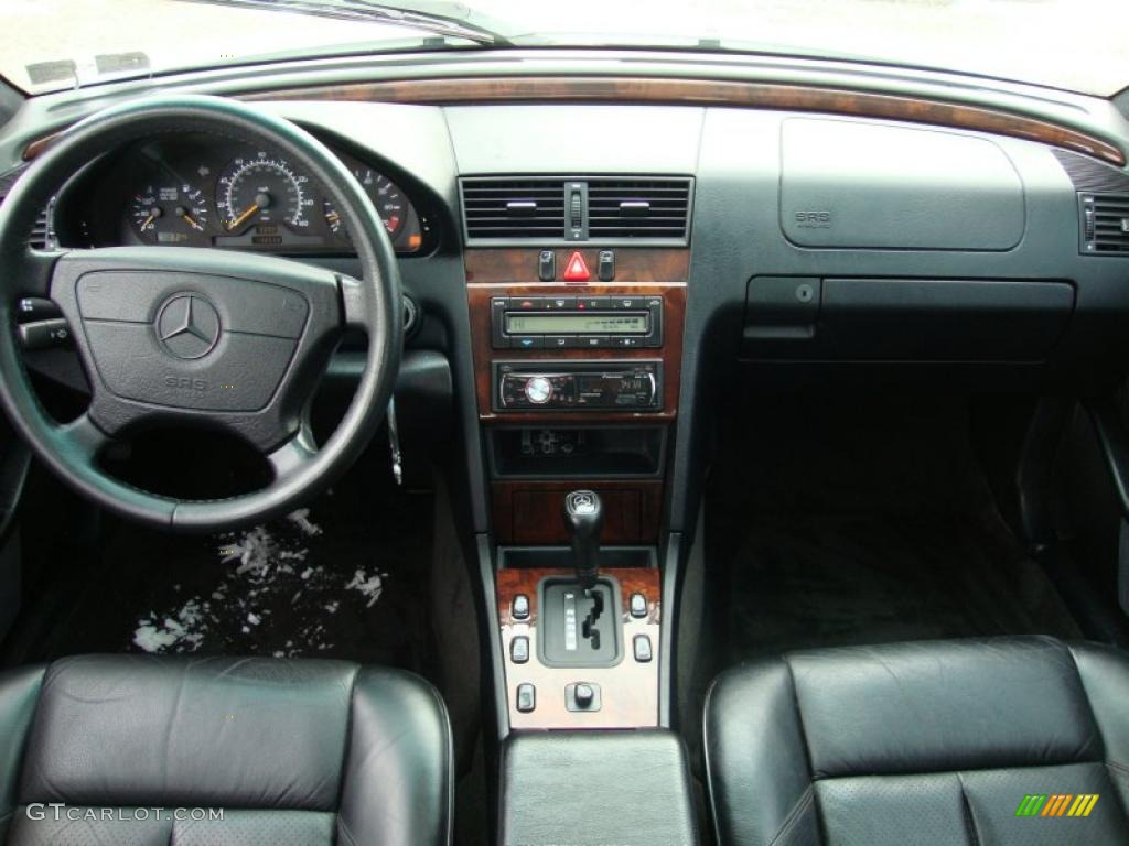 1996 Mercedes-Benz C 280 Sedan Charcoal Dashboard Photo #44352158