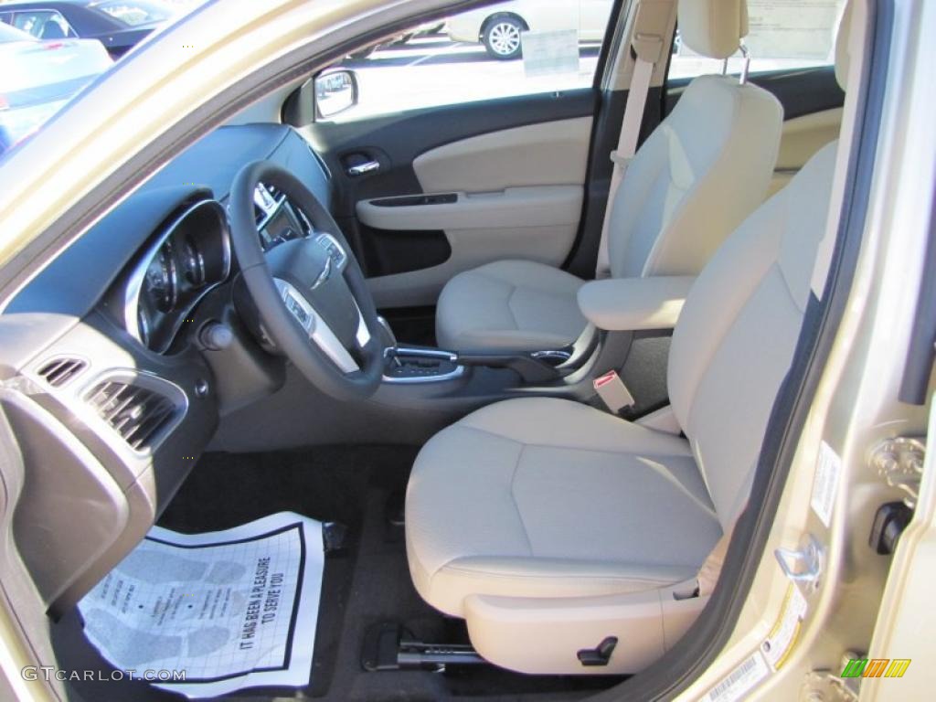 Black/Light Frost Beige Interior 2011 Chrysler 200 Touring Photo #44354450