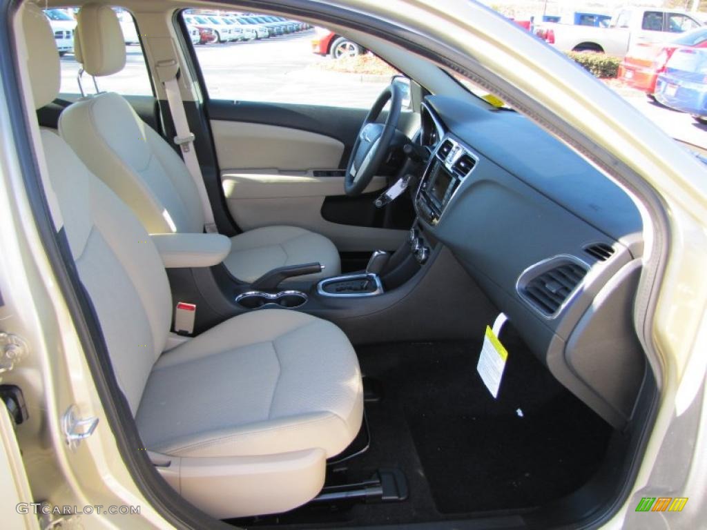 Black/Light Frost Beige Interior 2011 Chrysler 200 Touring Photo #44354506
