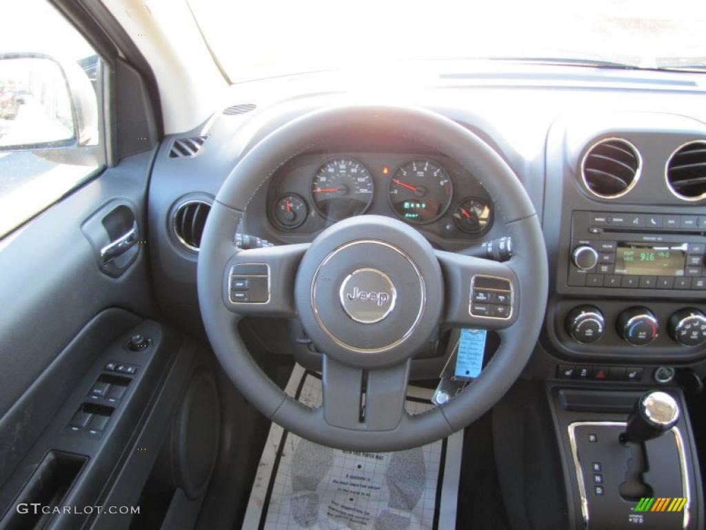 2011 Jeep Compass 2.0 Latitude Dark Slate Gray Steering Wheel Photo #44355402