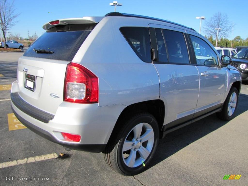 Bright Silver Metallic 2011 Jeep Compass 2.0 Latitude Exterior Photo #44355774
