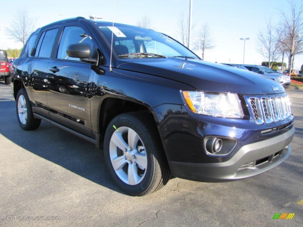 Blackberry Pearl 2011 Jeep Compass 2.0 Latitude Exterior Photo #44356246