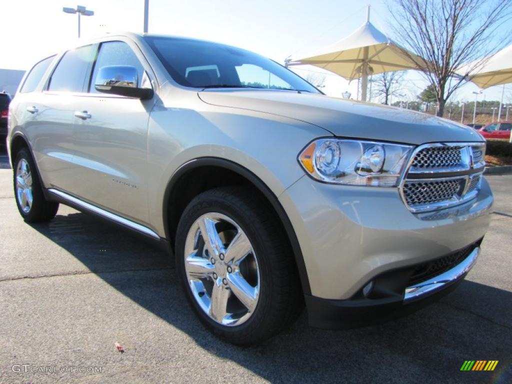 2011 Durango Citadel - White Gold / Black photo #4