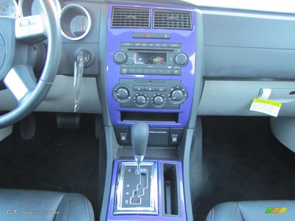 2007 Dodge Charger R/T Daytona Controls Photo #44360853