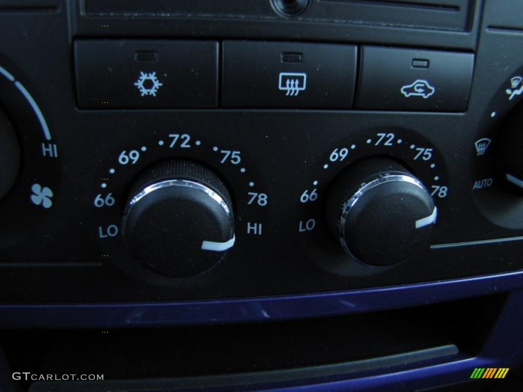2007 Dodge Charger R/T Daytona Controls Photo #44360933