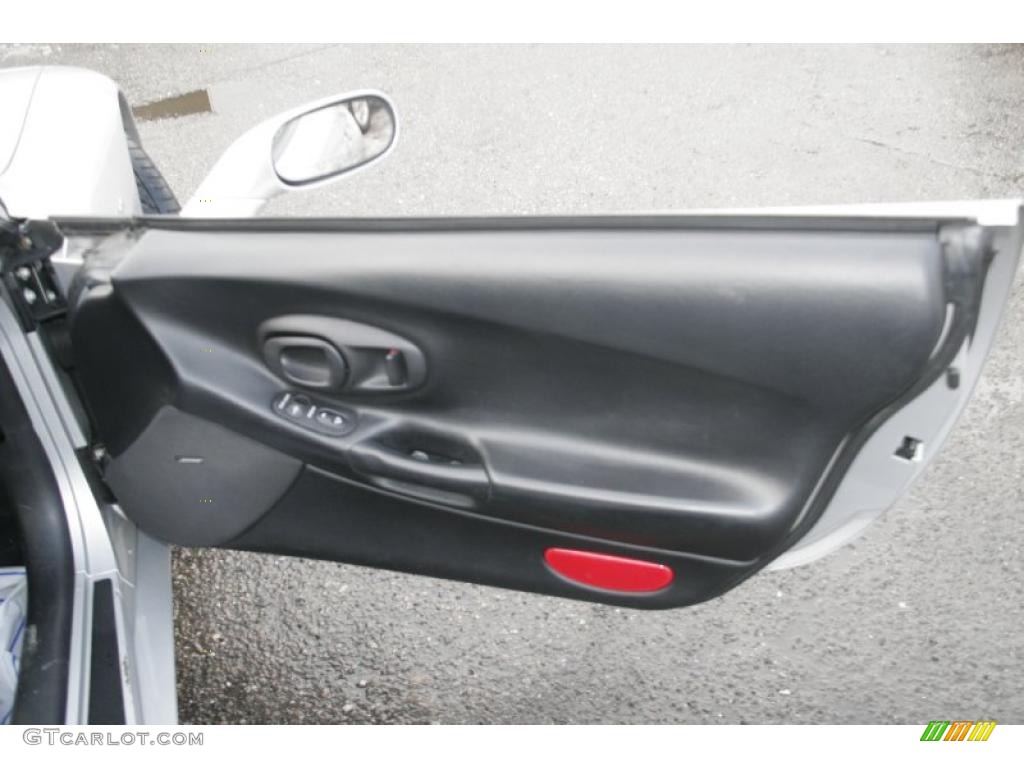 2002 Chevrolet Corvette Z06 Black Door Panel Photo #44365810