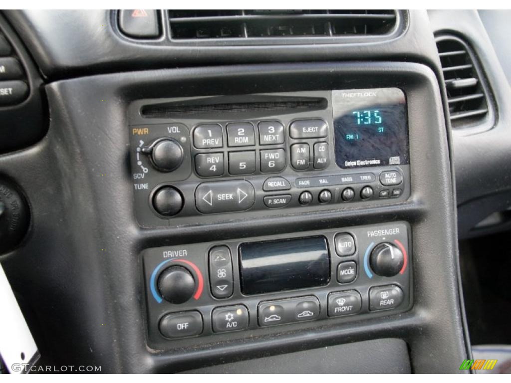 2002 Chevrolet Corvette Z06 Controls Photo #44365910