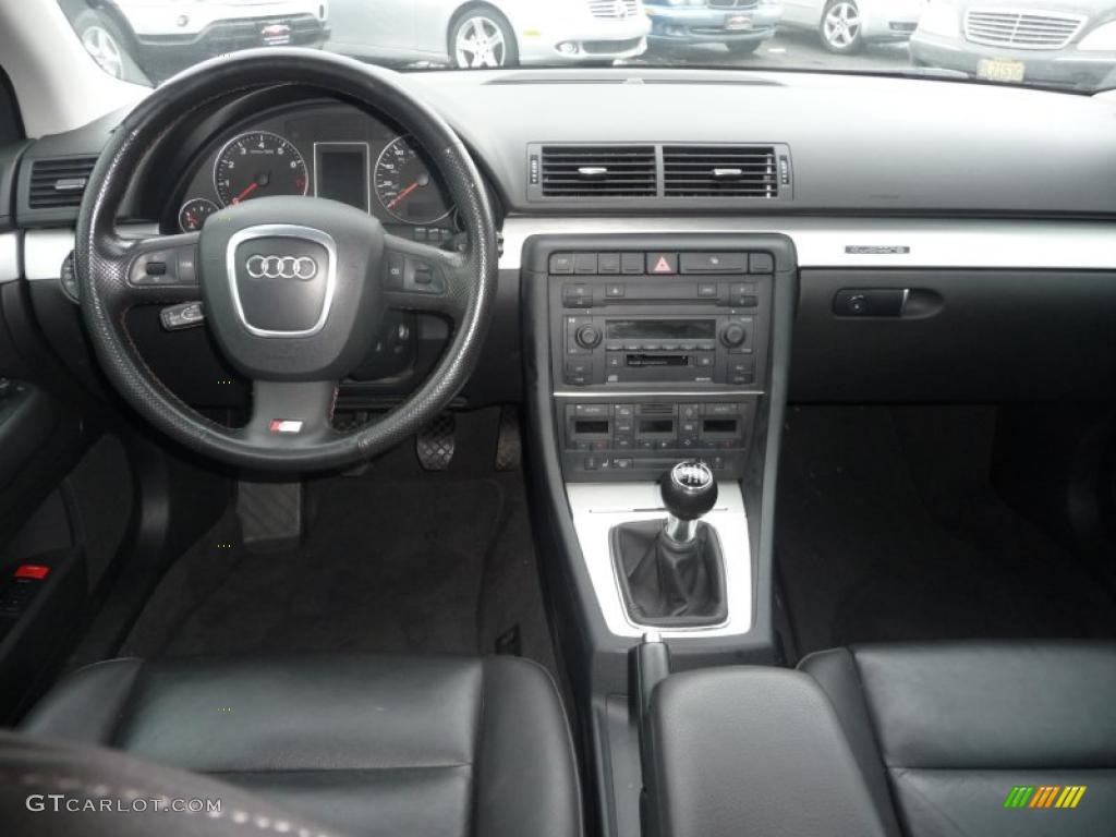2006 Audi A4 2.0T quattro Sedan Ebony Dashboard Photo #44382140
