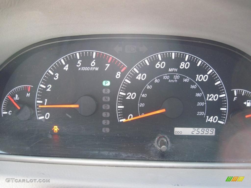 2006 Camry LE - Super White / Stone Gray photo #10