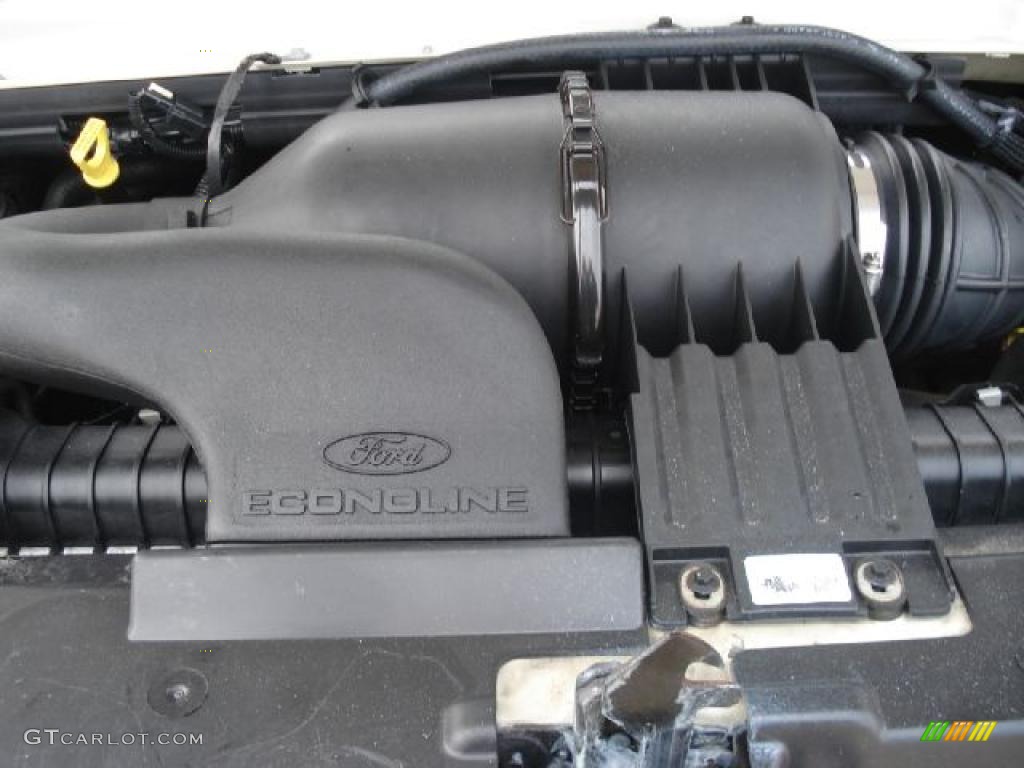 2006 Ford E Series Van E350 XLT 15 Passenger 5.4 Liter SOHC 16-Valve Triton V8 Engine Photo #44386215