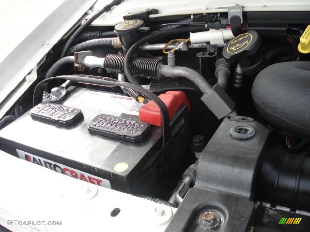 2006 Ford E Series Van E350 XLT 15 Passenger 5.4 Liter SOHC 16-Valve Triton V8 Engine Photo #44386223