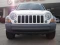 Stone White - Liberty CRD Sport 4x4 Photo No. 8
