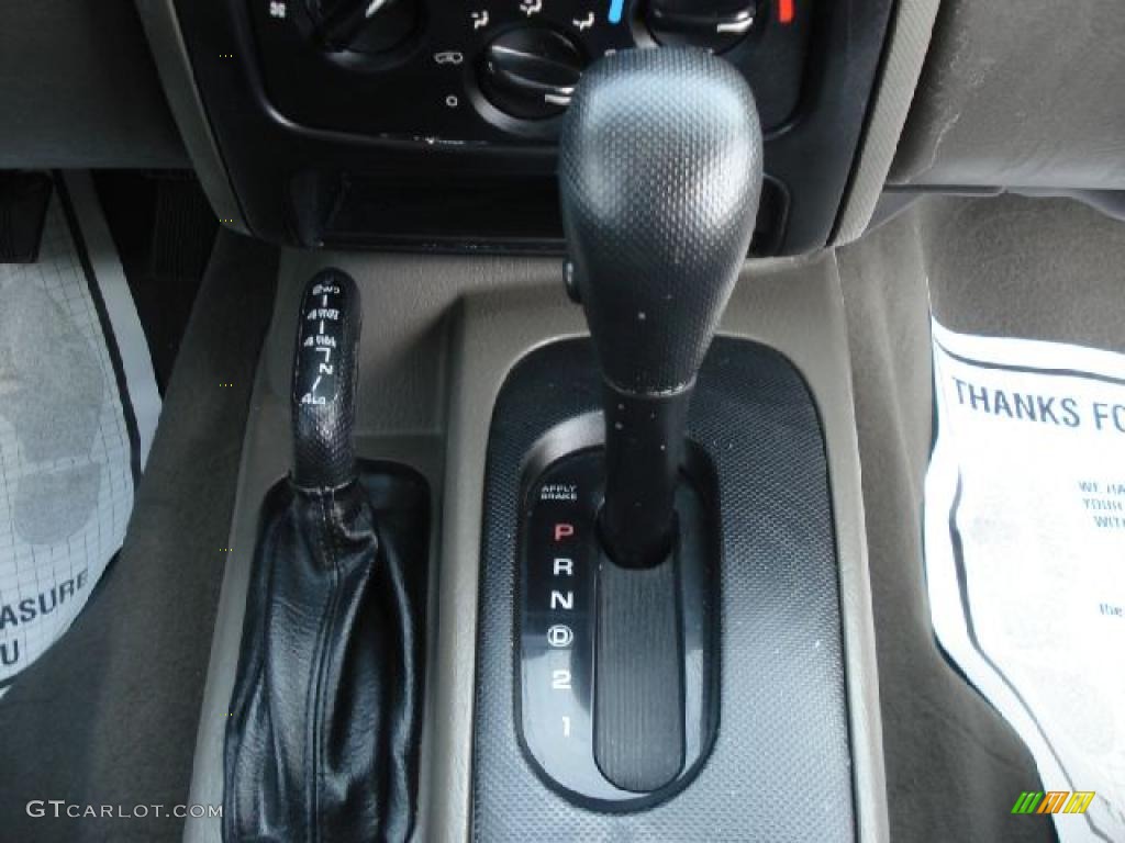2005 Jeep Liberty CRD Sport 4x4 5 Speed Automatic Transmission Photo #44386691