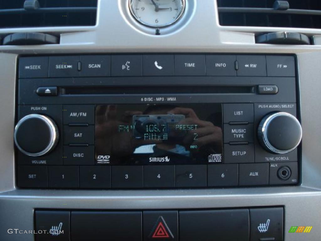 2010 Chrysler Sebring Limited Sedan Controls Photo #44387474
