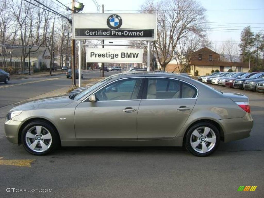 2006 5 Series 530xi Sedan - Olivin Green Metallic / Beige photo #1