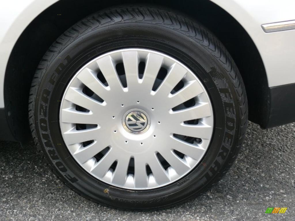 2007 Volkswagen Passat 2.0T Sedan Wheel Photo #44405913