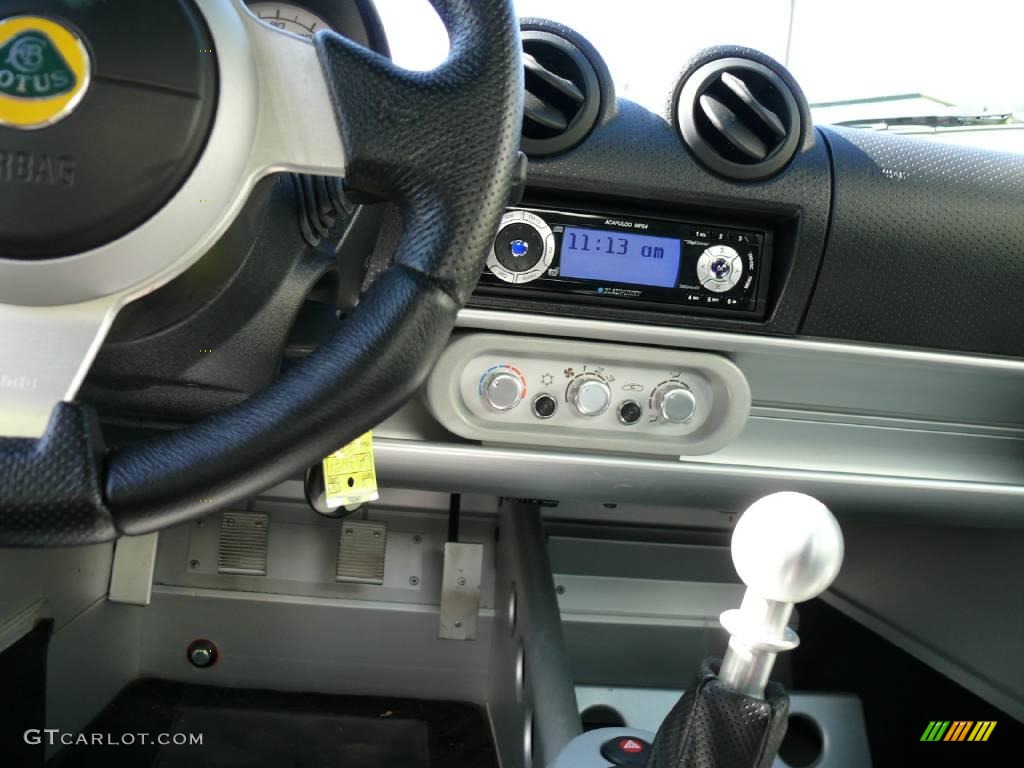 2006 Lotus Elise Standard Elise Model Controls Photo #4441153