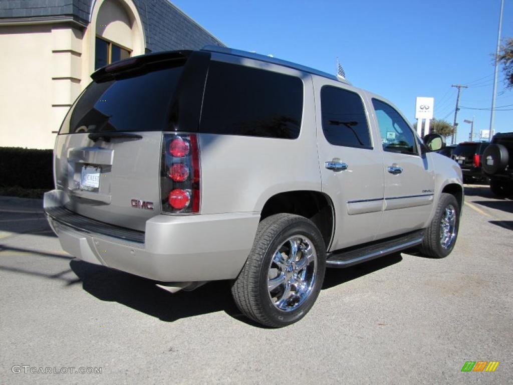 2008 Yukon Denali AWD - Silver Birch Metallic / Light Tan photo #6