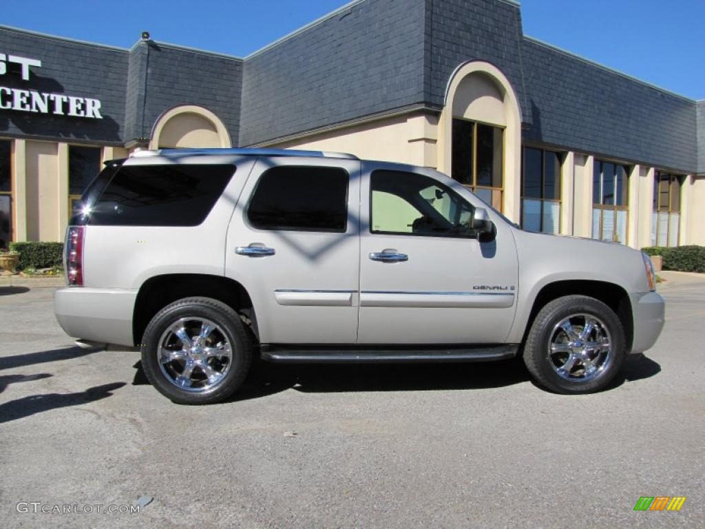 2008 Yukon Denali AWD - Silver Birch Metallic / Light Tan photo #7