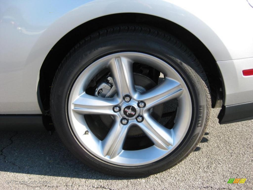 2011 Ford Mustang GT Premium Coupe Wheel Photo #44437250