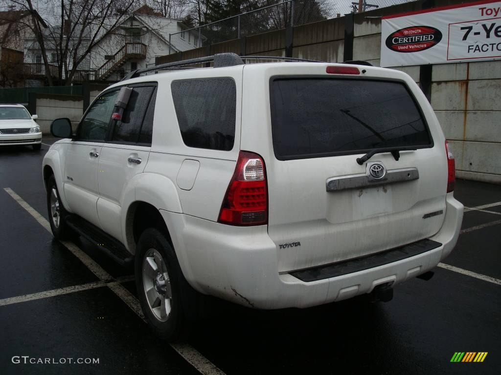 2006 4Runner SR5 4x4 - Natural White / Taupe photo #2